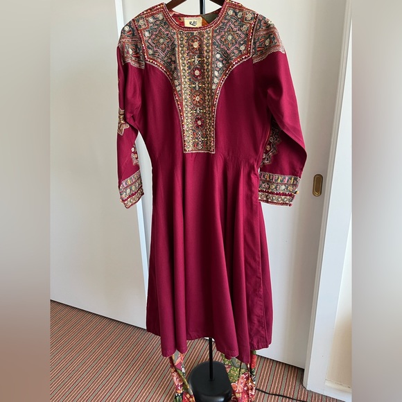 Ritu Kumar designer dress Chooridaar pant Anarkali  set burgundy M - Picture 9 of 9